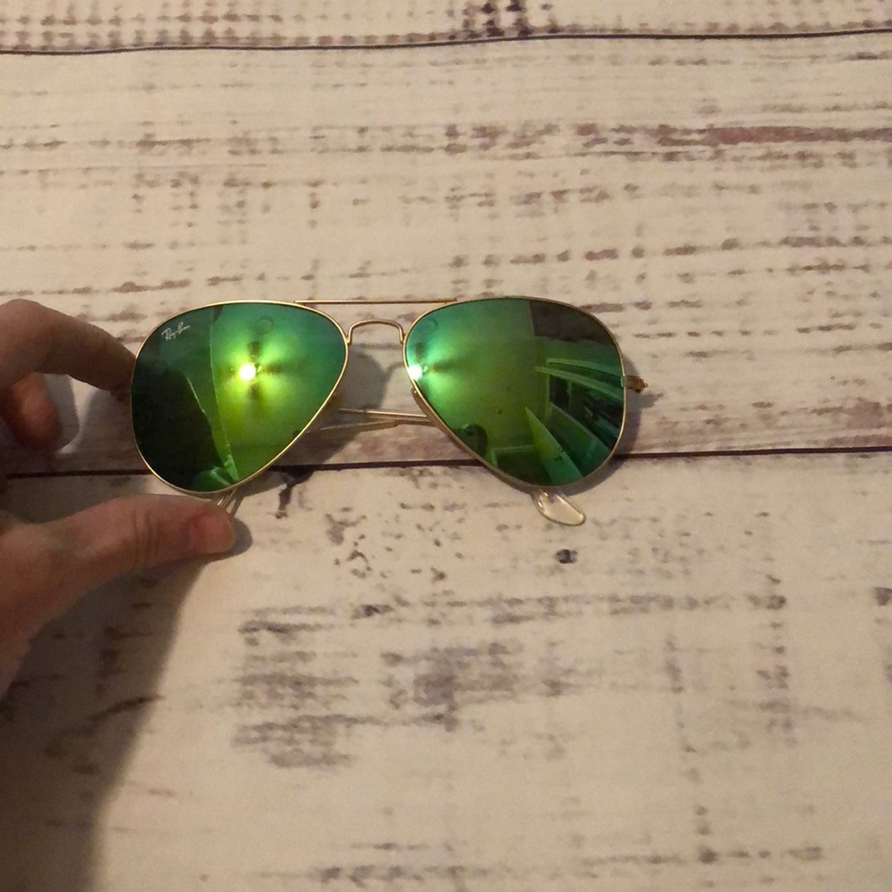 Green ray-bans